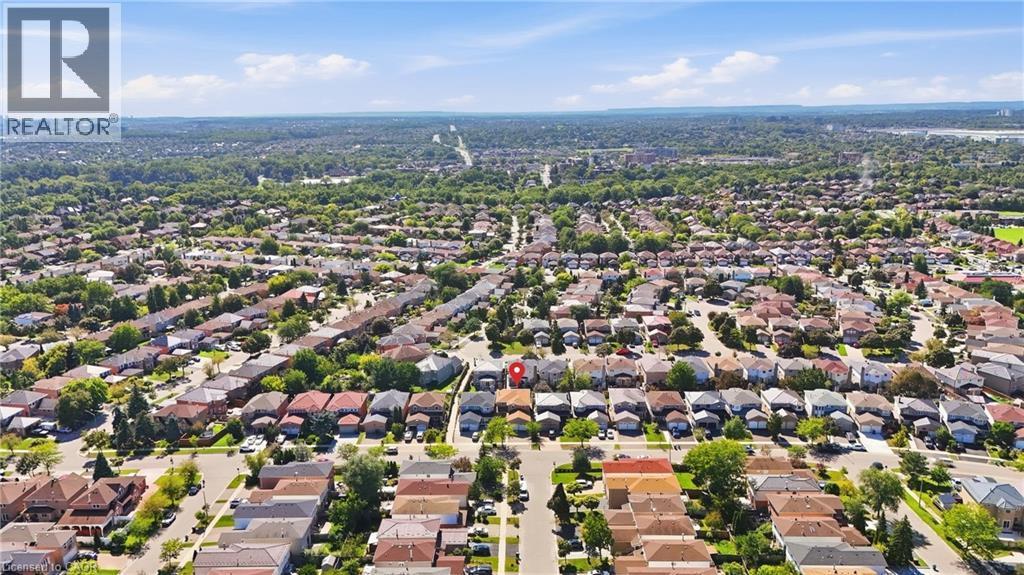 5592 Millbrook Lane, Mississauga, ON