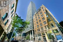 1607 - 38 GRENVILLE STREET Toronto, ON M4Y 1A5