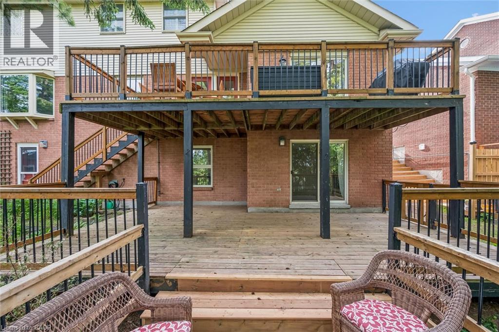 21 Tinatawa Court, Kitchener, ON