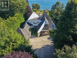 31 Riverside DR Sault Ste. Marie, ON P6A 3R9