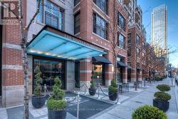 703 - 118 YORKVILLE AVENUE Toronto, ON M5R 1C2