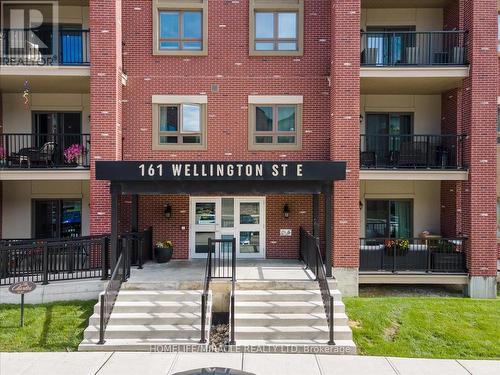 304 - 161 WELLINGTON STREET E  New Tecumseth, ON L9R 0R8