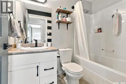 562 Rempel Manor, Saskatoon, SK 