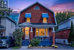 43 HURON AVENUE N Ottawa, ON K1Y 0W1