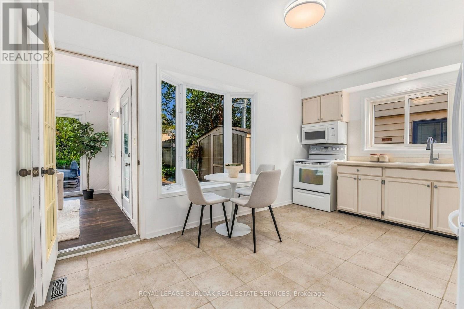 2161 Devlin Drive, Burlington, ON