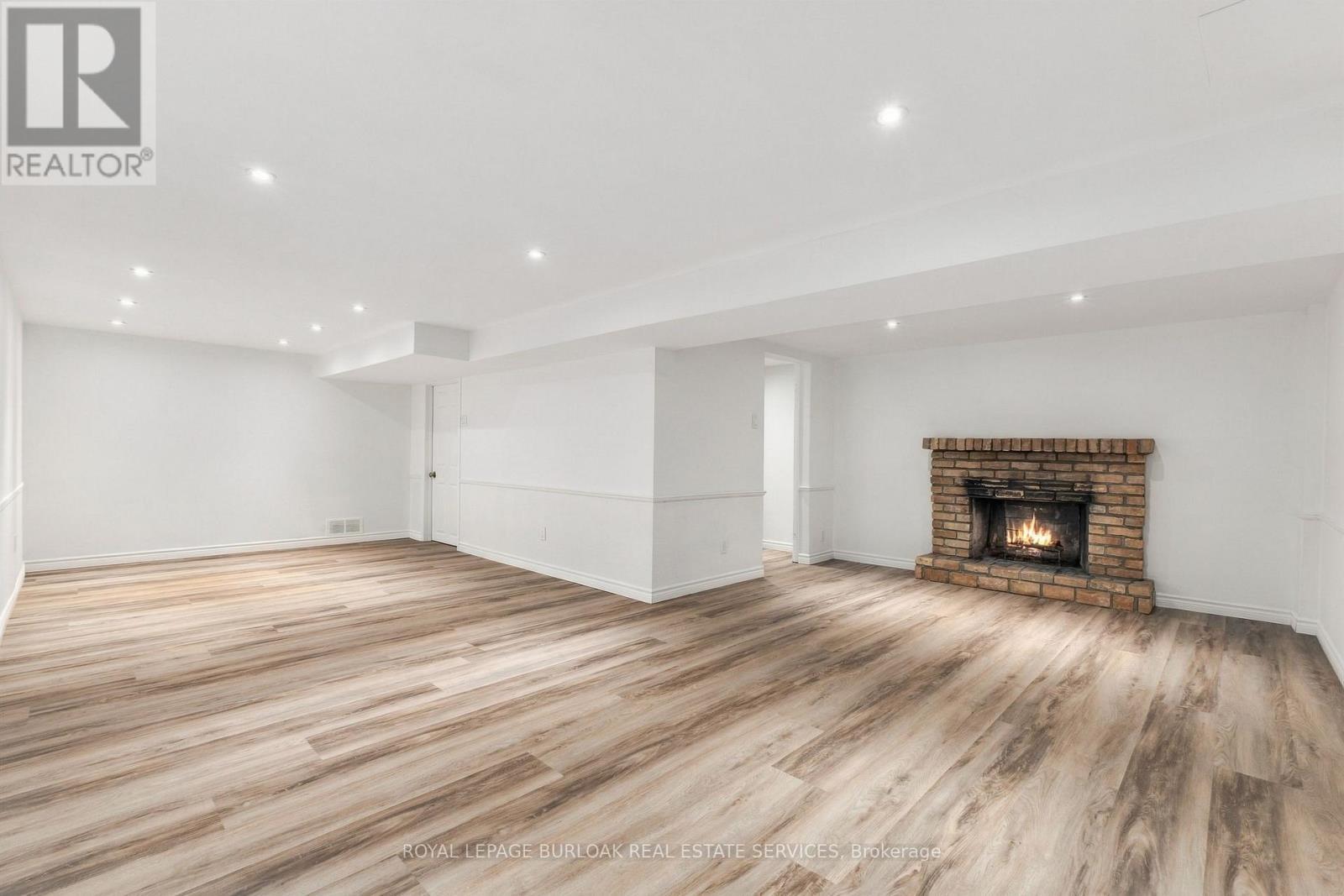 2161 Devlin Drive, Burlington, ON