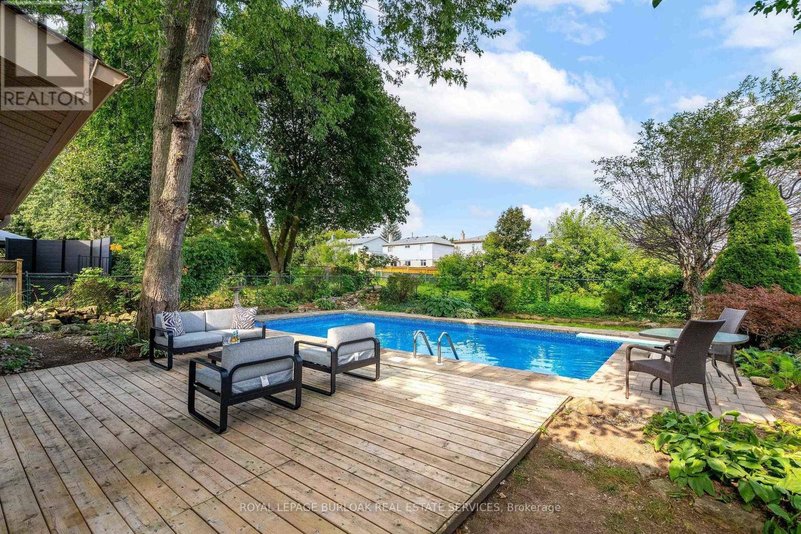 2161 Devlin Drive, Burlington, ON