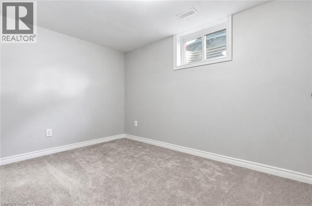 27 Appalachian Crescent, Kitchener, ON