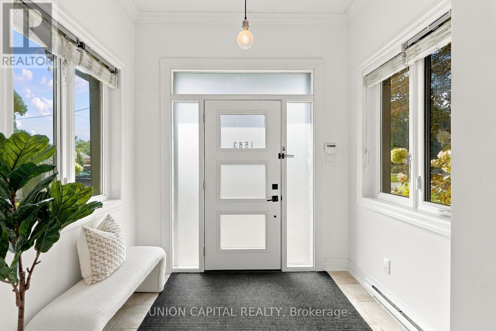 1563 Skyline Drive, Mississauga, ON