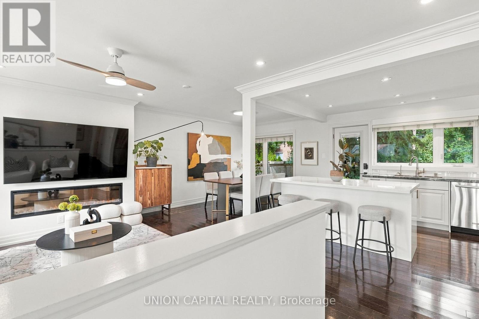 1563 Skyline Drive, Mississauga, ON
