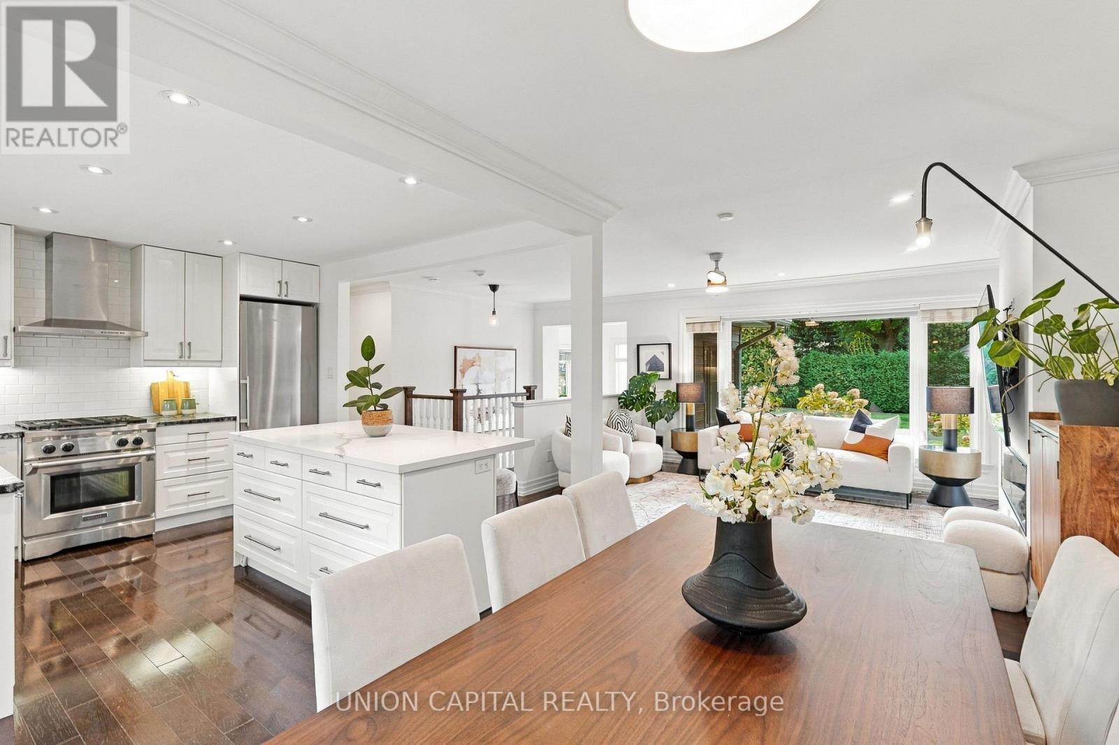 1563 Skyline Drive, Mississauga, ON