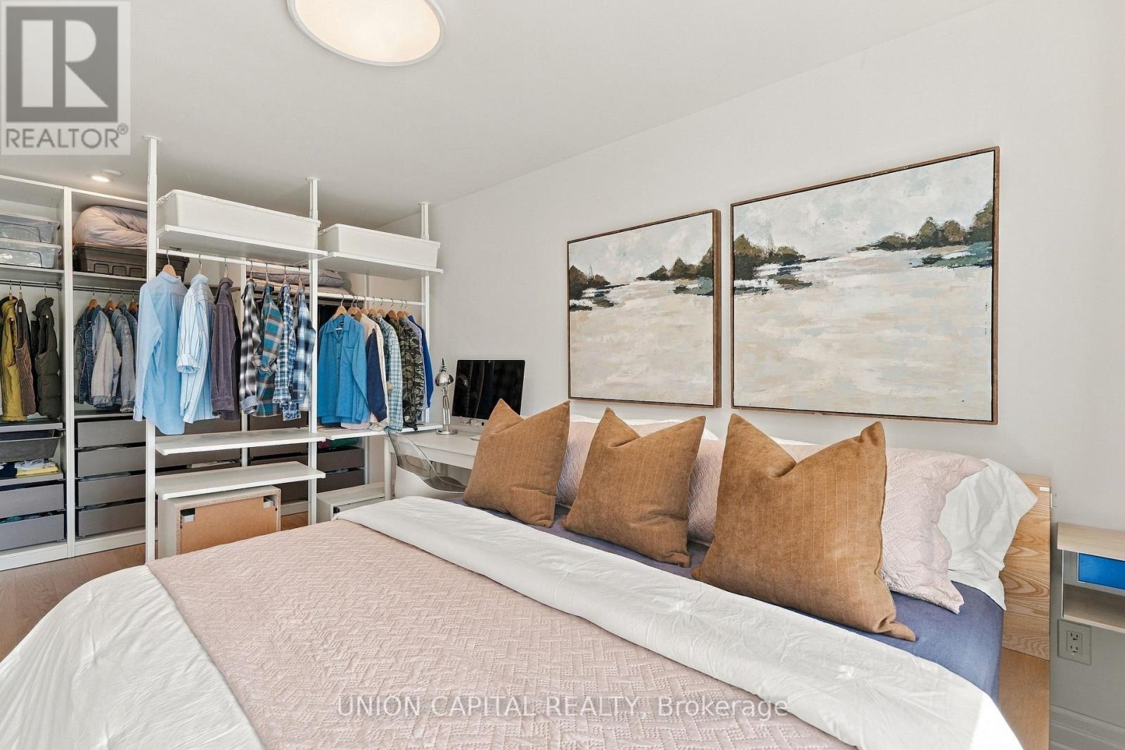 1563 Skyline Drive, Mississauga, ON