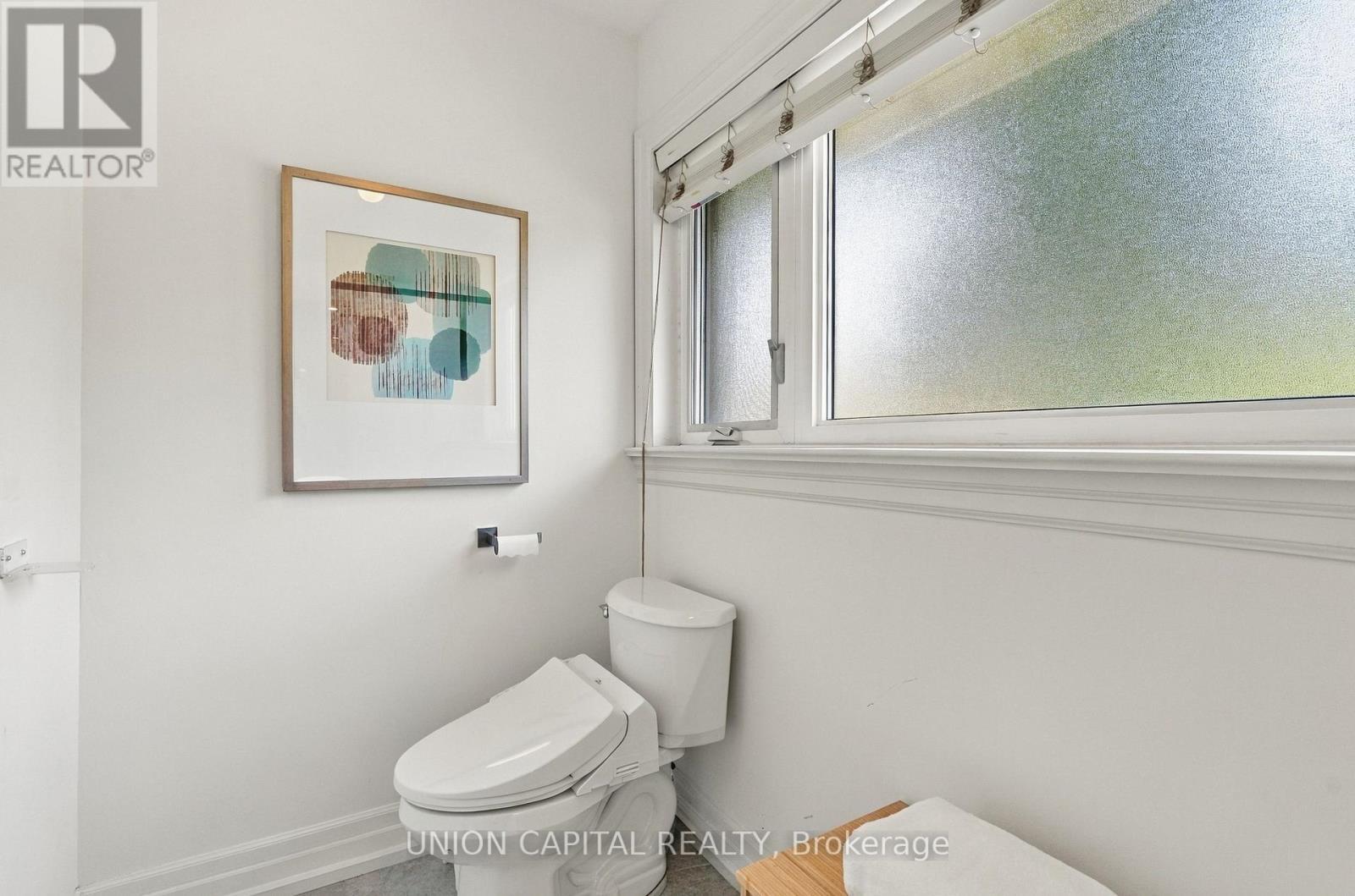 1563 Skyline Drive, Mississauga, ON