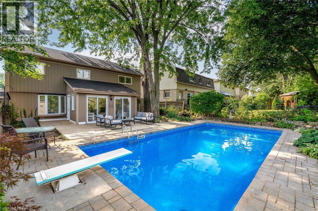 2161 Devlin Drive, Burlington, ON