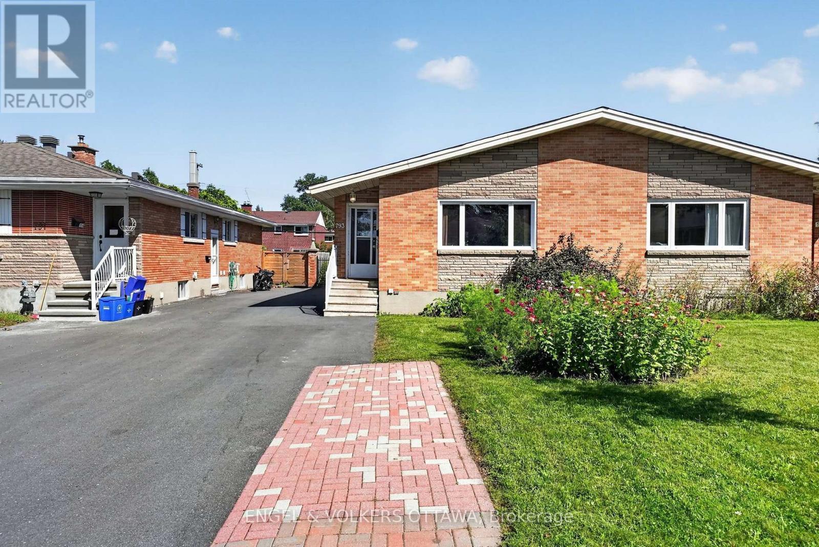 793 Trojan Avenue, Ottawa, ON
