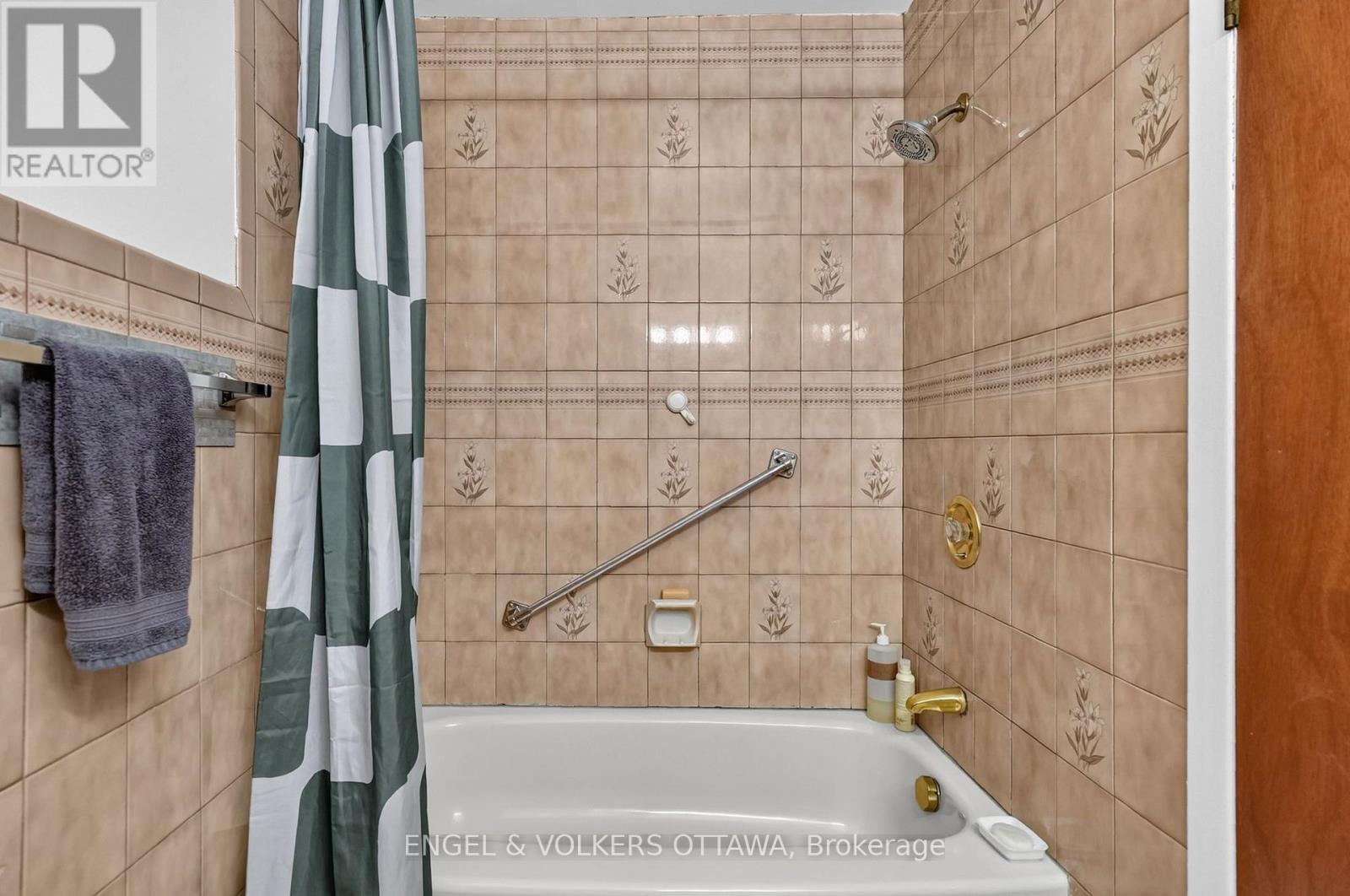793 Trojan Avenue, Ottawa, ON