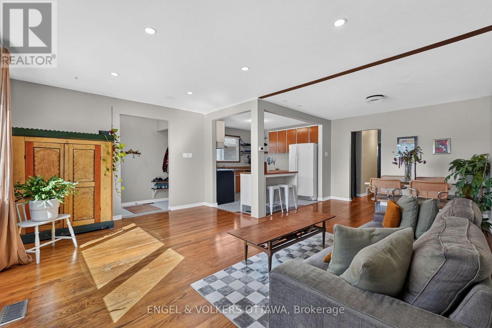 793 Trojan Avenue, Ottawa, ON