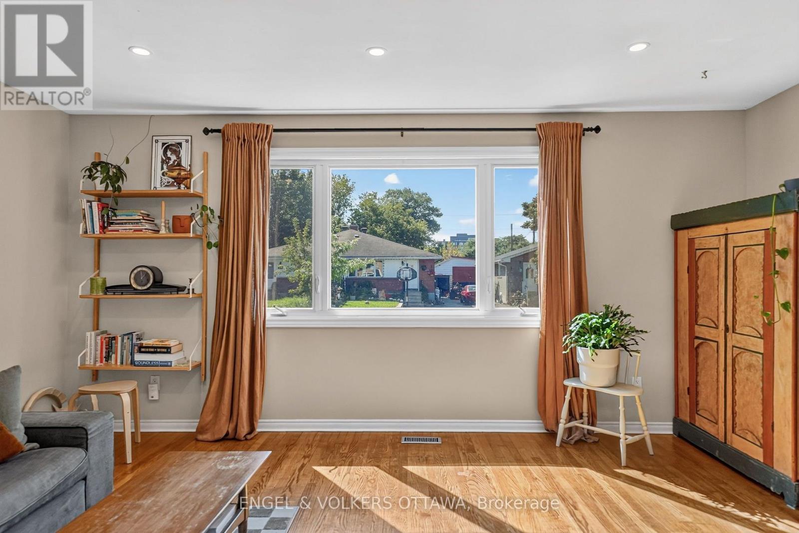 793 Trojan Avenue, Ottawa, ON