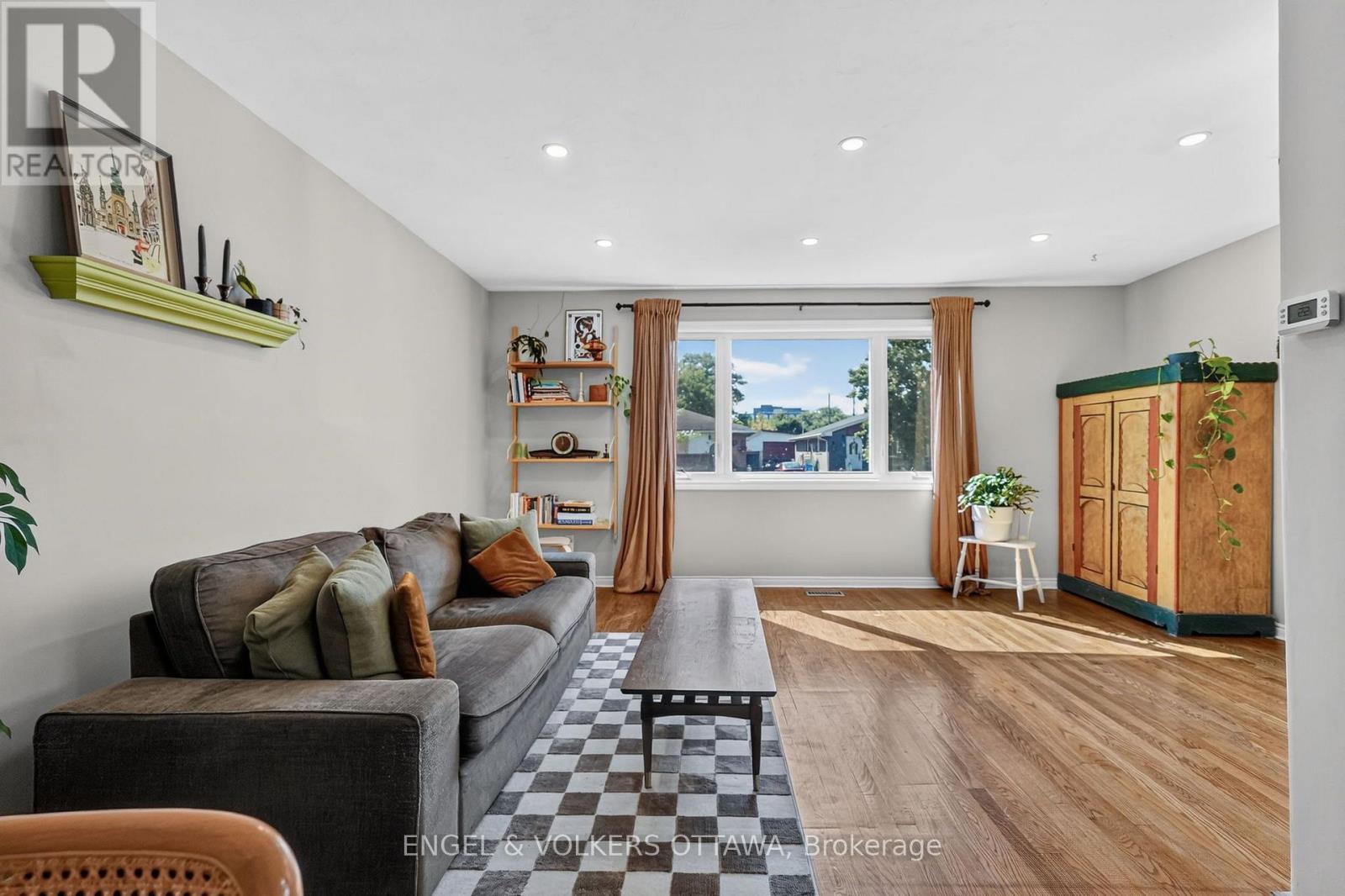 793 Trojan Avenue, Ottawa, ON