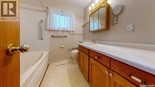 2 Malone Crescent, Regina, SK 