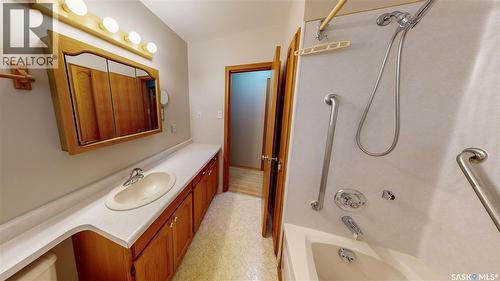 2 Malone Crescent, Regina, SK 