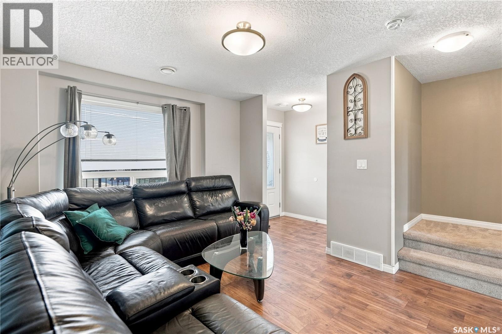 812 3802 Dewdney Avenue E, Regina, SK