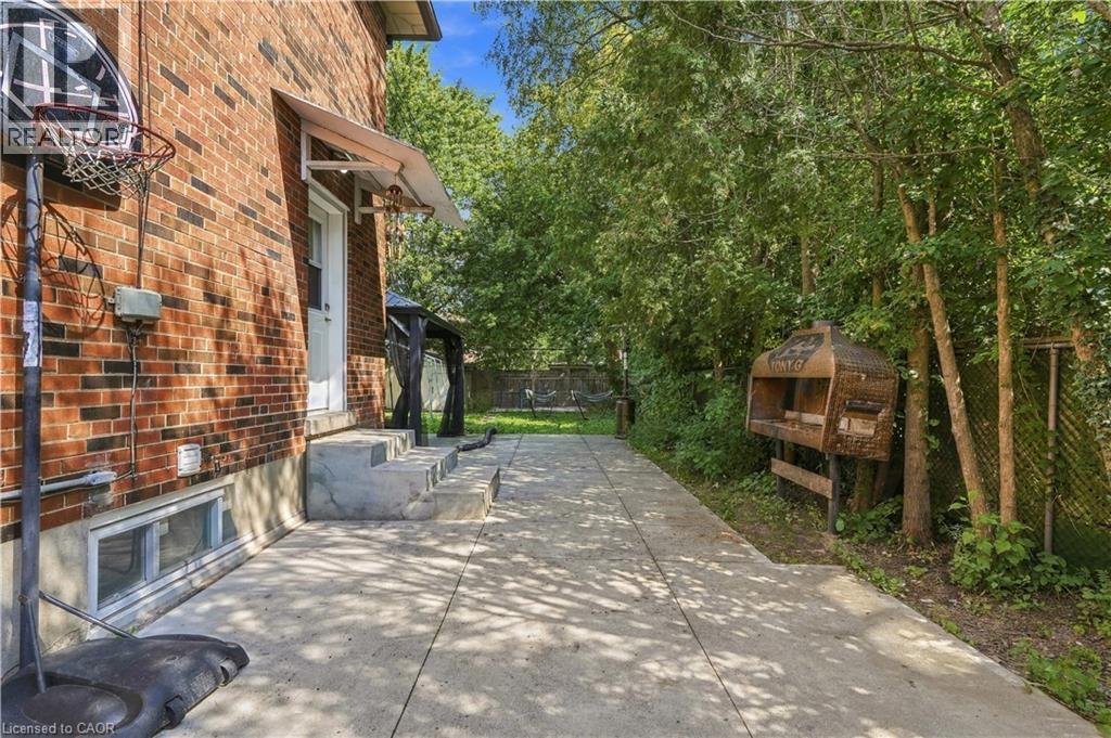 799 Drury Lane, Burlington, ON
