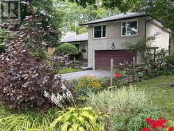 3325 ENNISKILLEN CIRCLE Mississauga, ON L5C 2M9