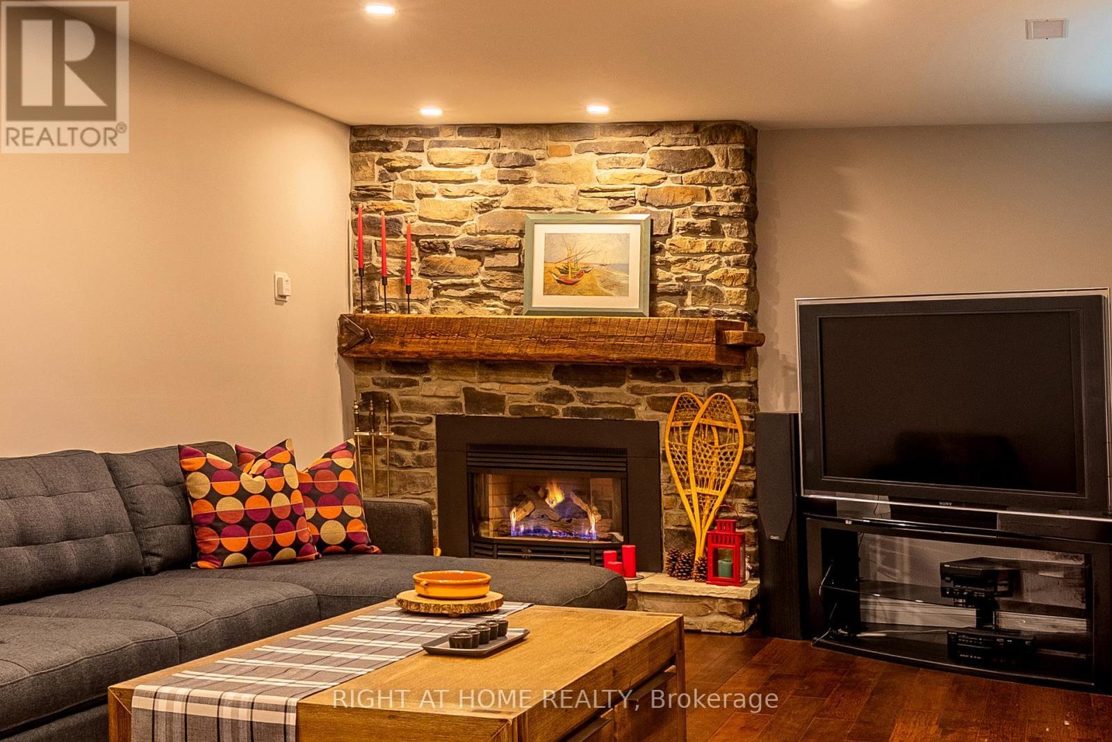 3325 Enniskillen Circle, Mississauga, ON