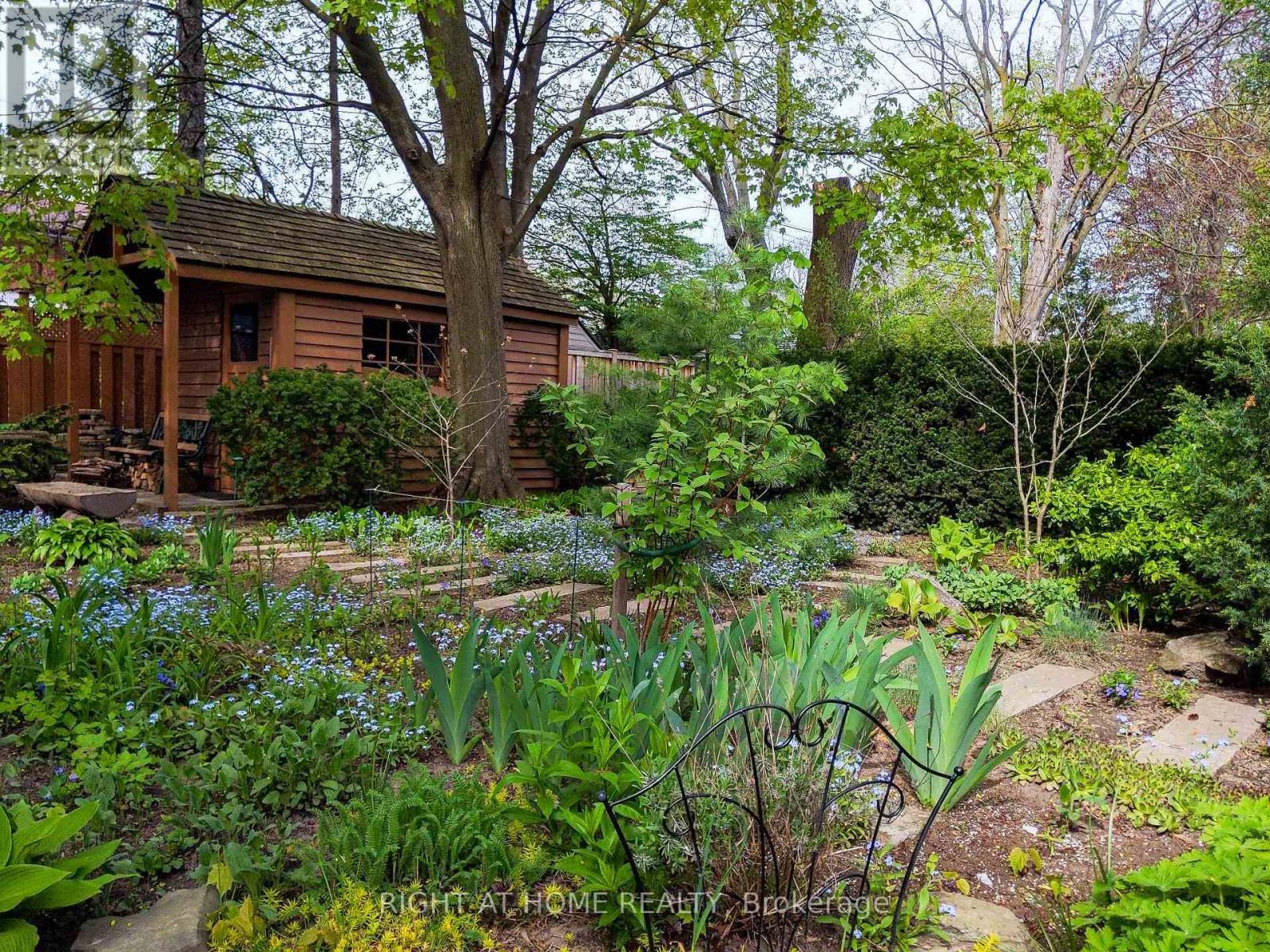 3325 Enniskillen Circle, Mississauga, ON