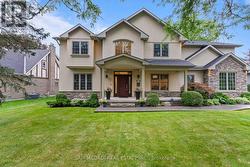 955 CALDWELL AVENUE Mississauga, ON L5H 1Z2