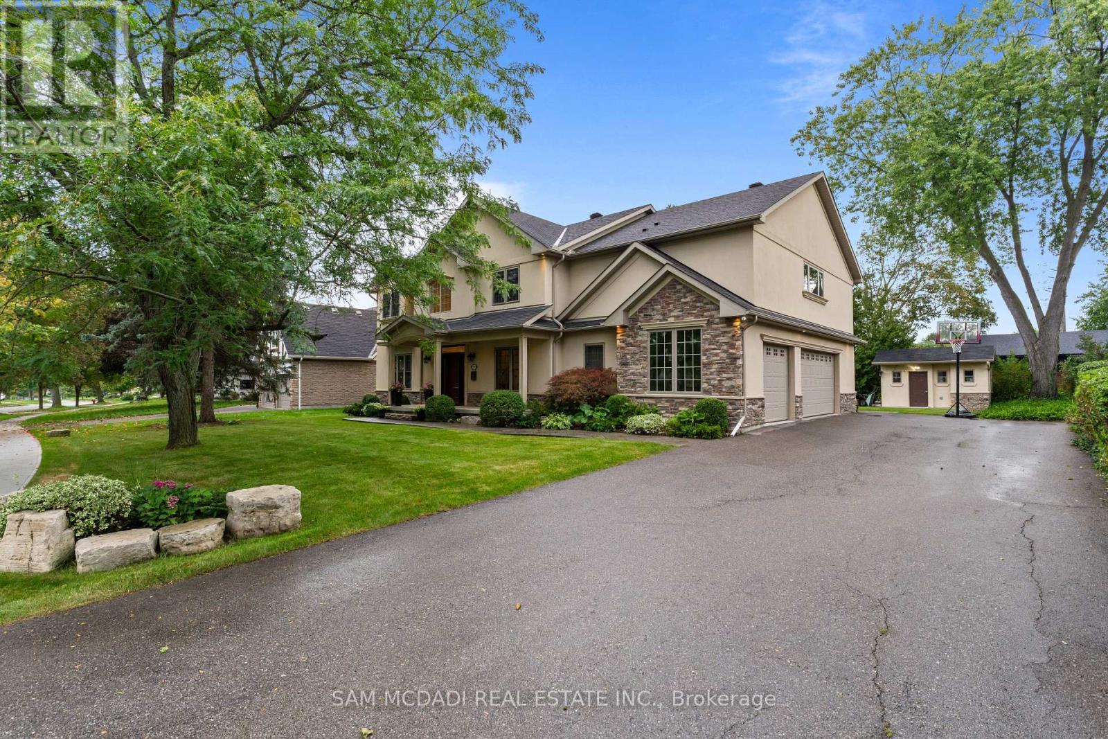 955 Caldwell Avenue, Mississauga, ON