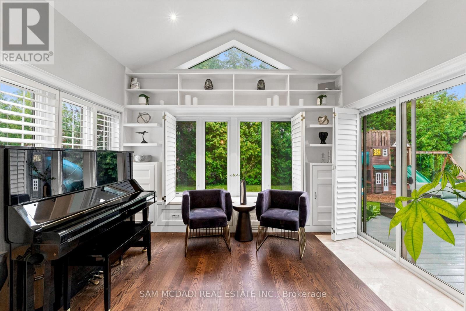 955 Caldwell Avenue, Mississauga, ON