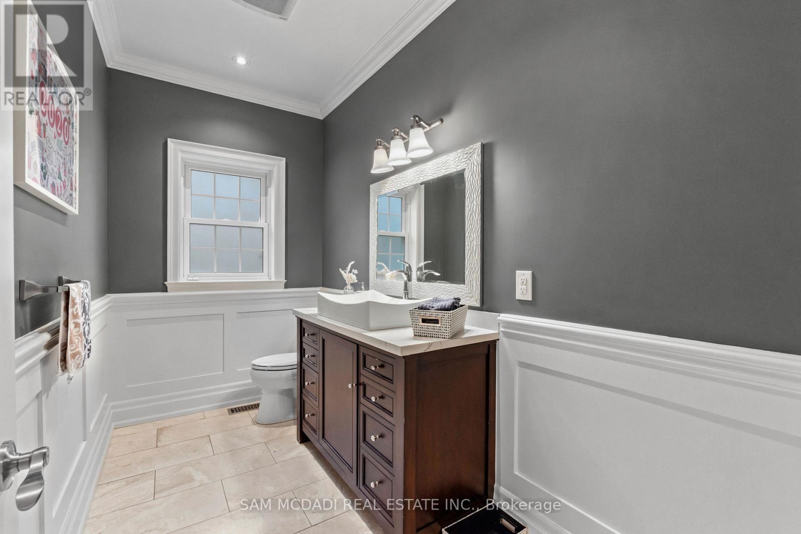 955 Caldwell Avenue, Mississauga, ON