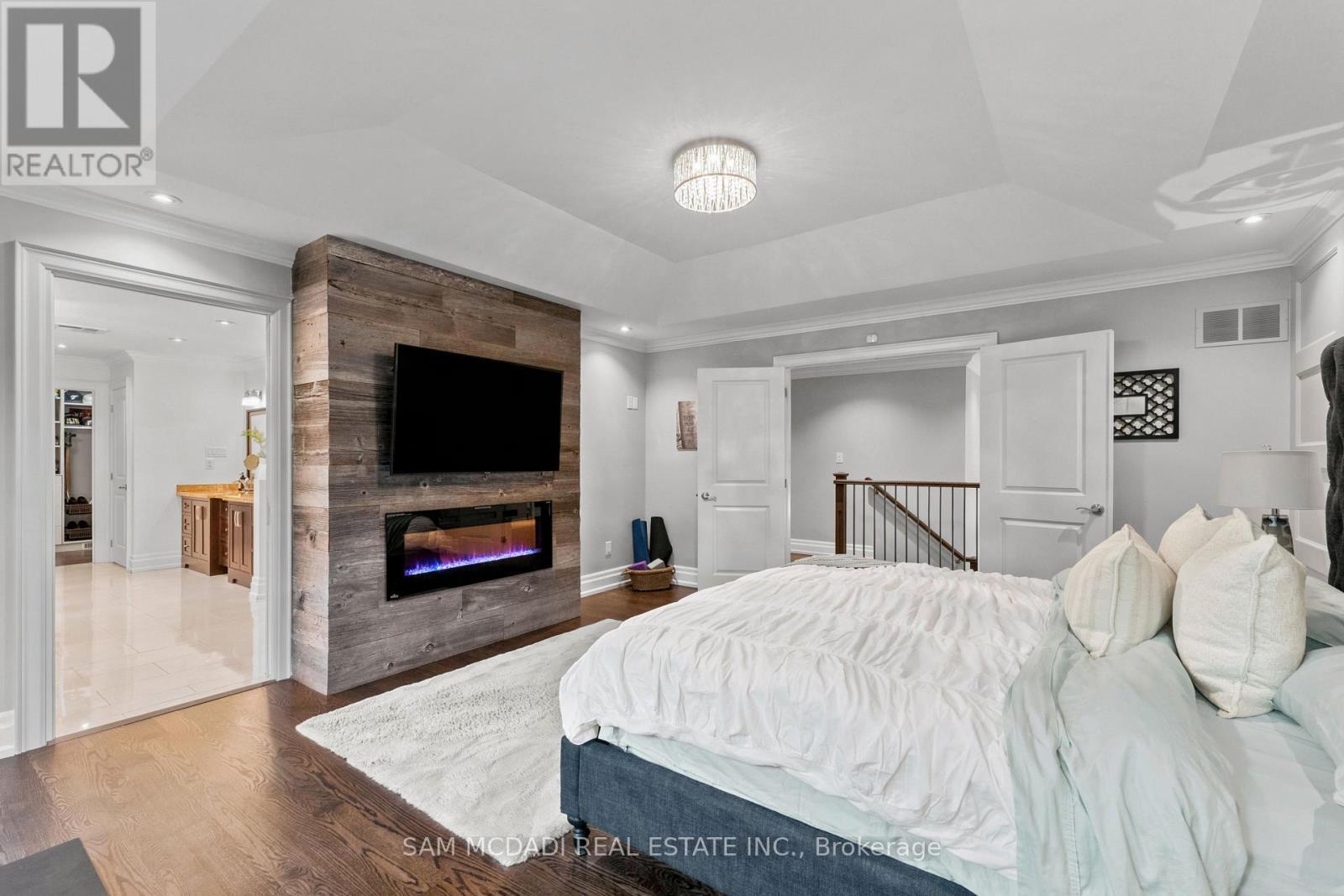 955 Caldwell Avenue, Mississauga, ON