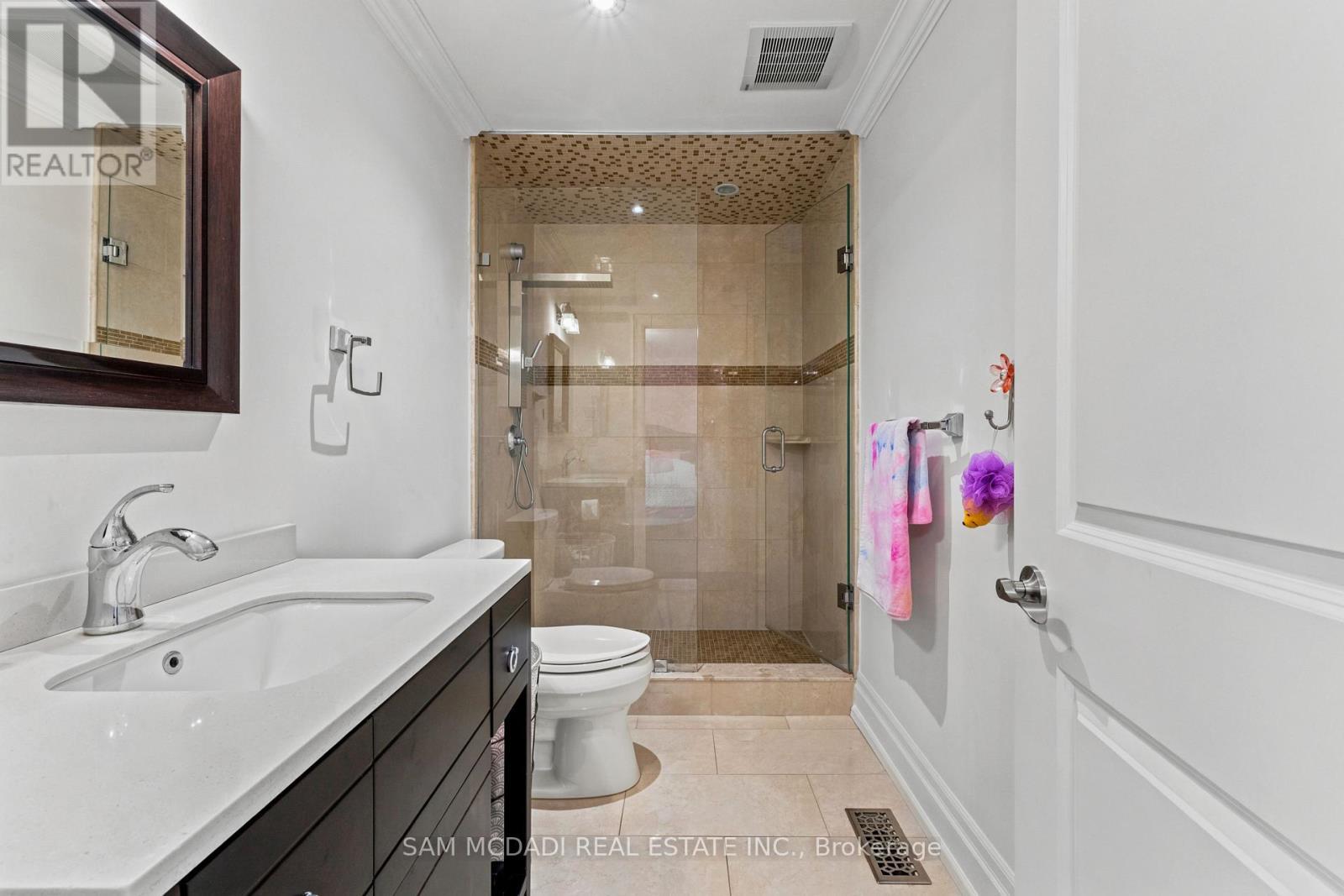 955 Caldwell Avenue, Mississauga, ON