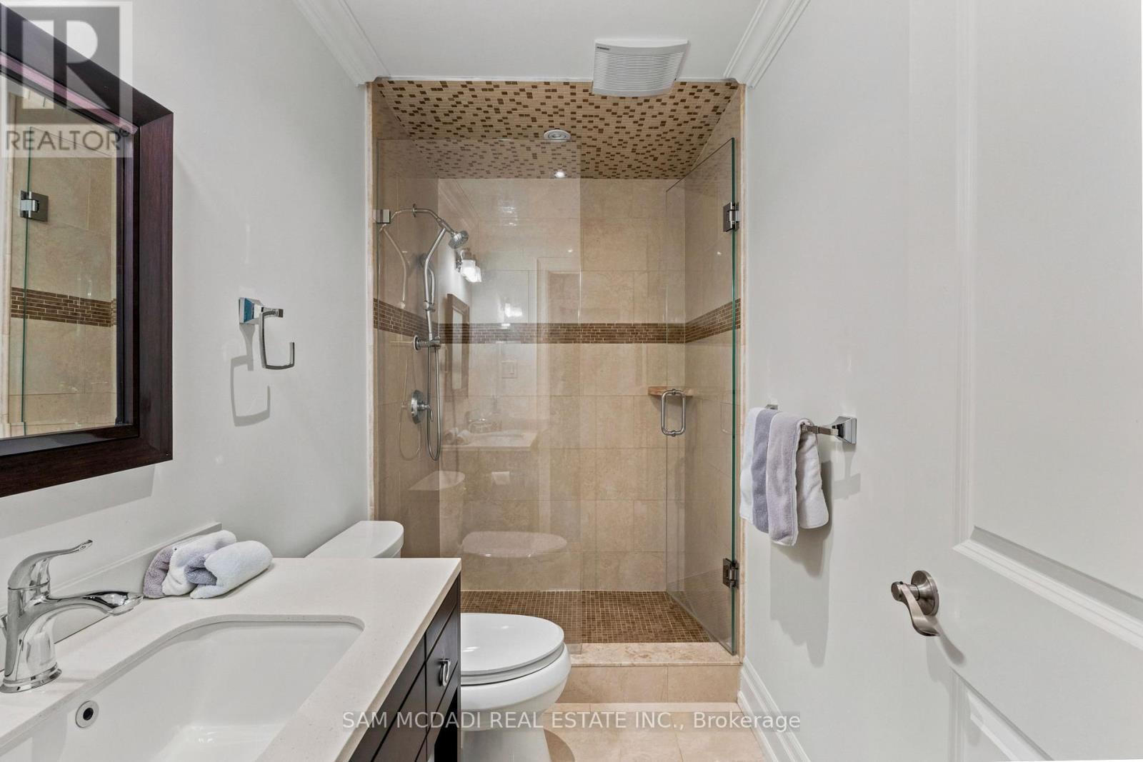 955 Caldwell Avenue, Mississauga, ON