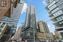 PH 01 - 68 SHUTER STREET Toronto, ON M5B 0B4