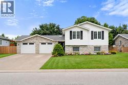 855 LAWNDALE AVENUE Kingsville, ON N9Y 3S5