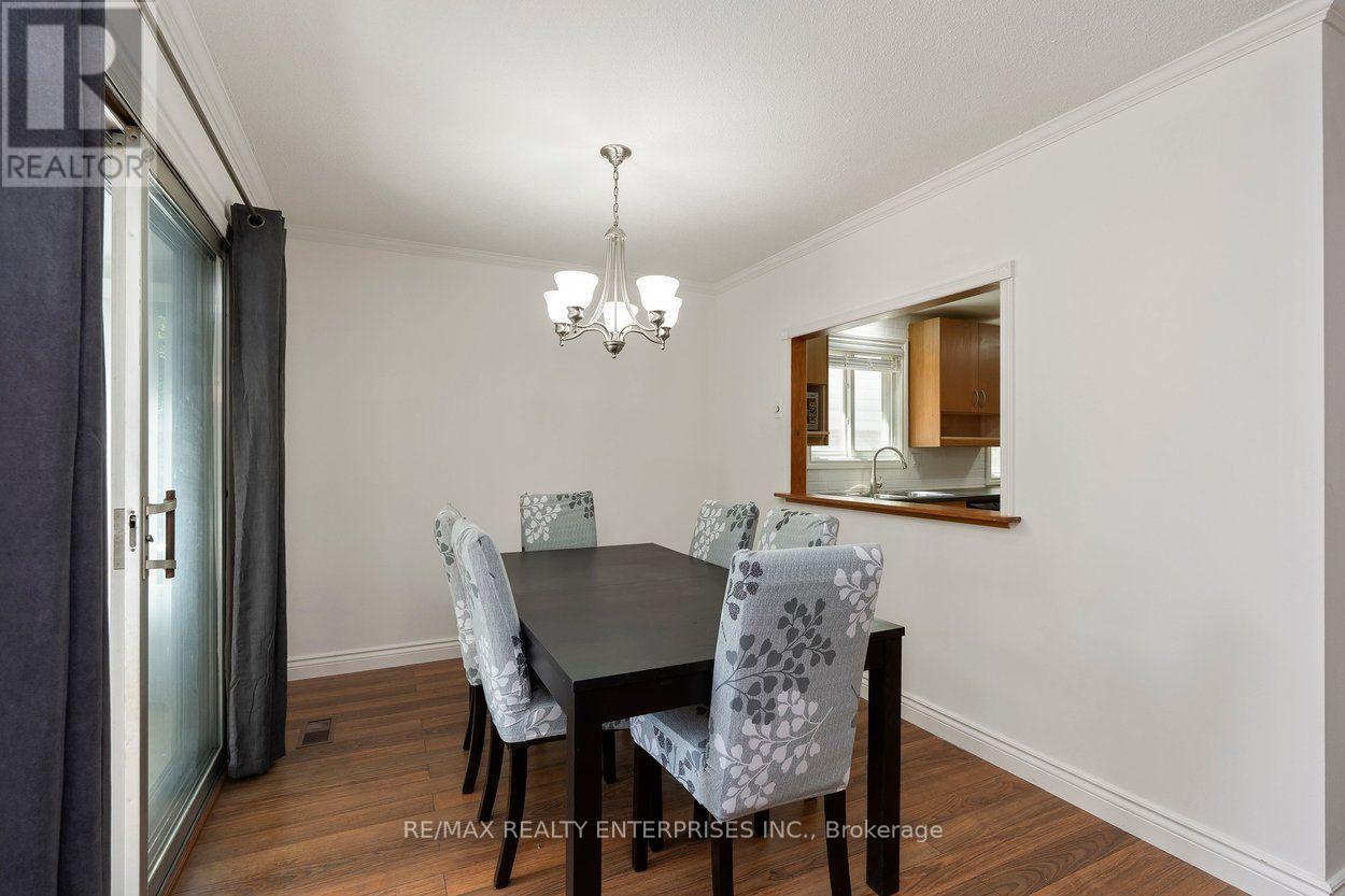 5081 Brady Avenue, Burlington, ON