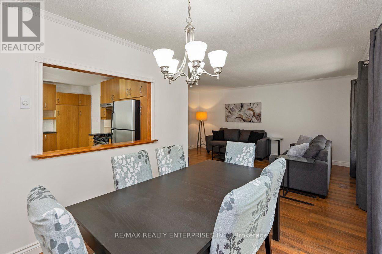 5081 Brady Avenue, Burlington, ON