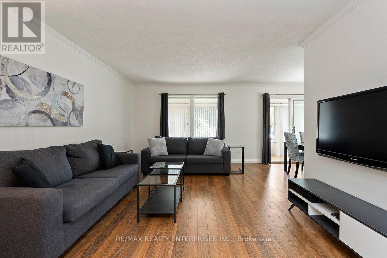 5081 Brady Avenue, Burlington, ON