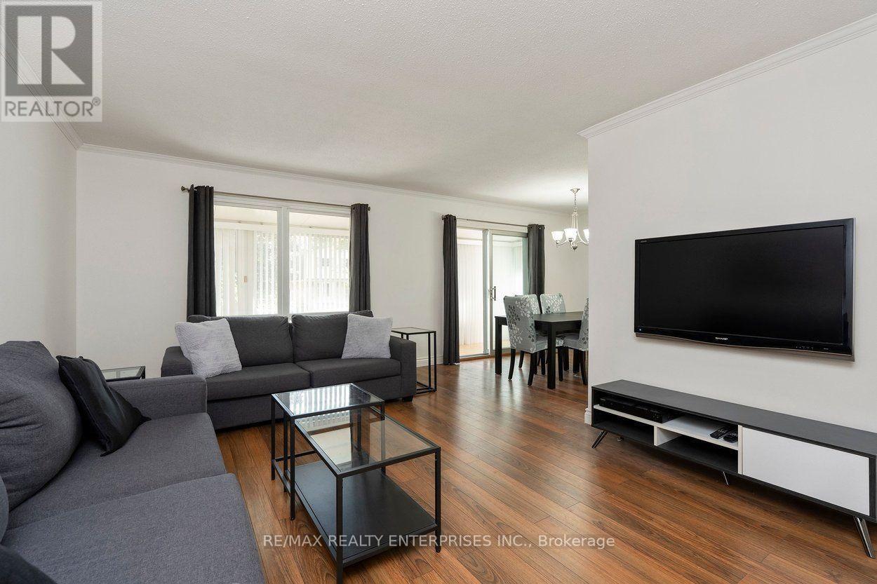 5081 Brady Avenue, Burlington, ON