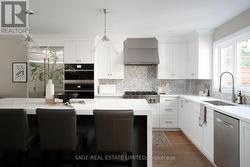 1819 FRIAR TUCK COURT Mississauga, ON L5K 2L4