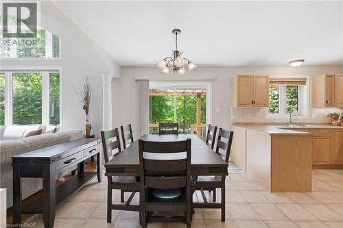 15 Carolinian Lane, Cambridge, ON 