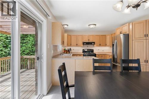 15 Carolinian Lane, Cambridge, ON 