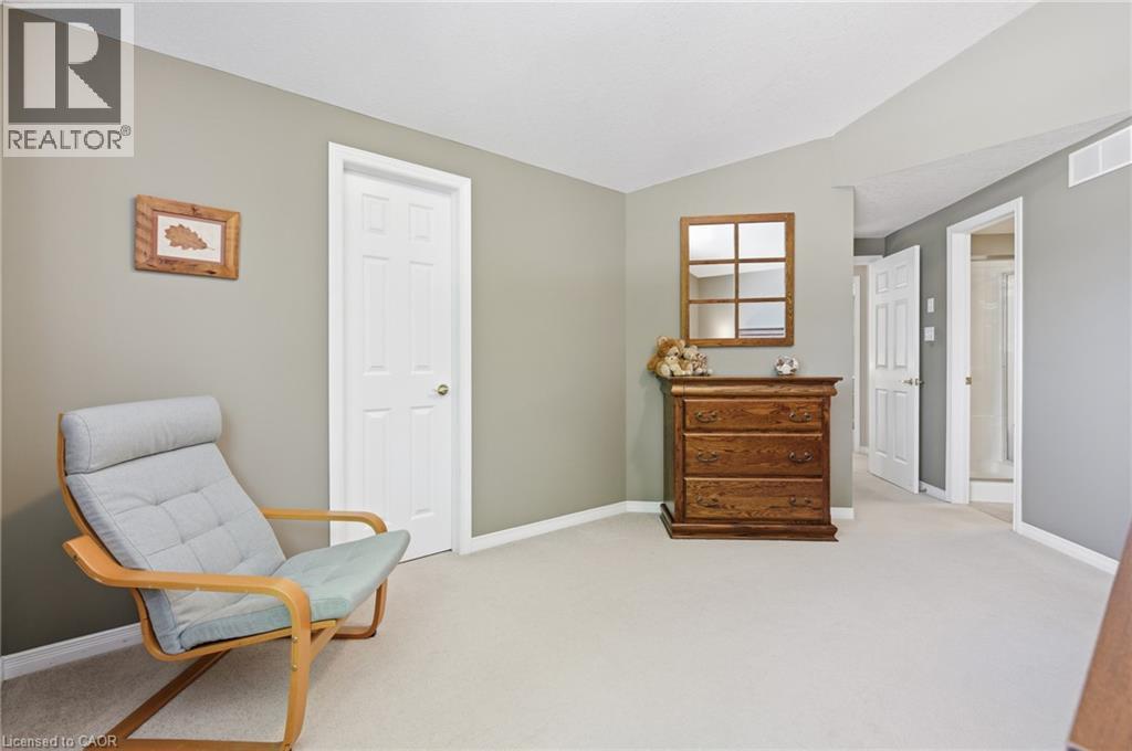 15 Carolinian Lane, Cambridge, ON