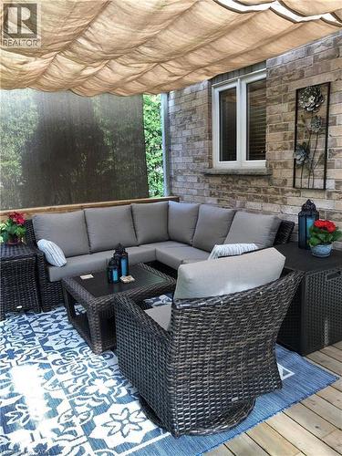 15 Carolinian Lane, Cambridge, ON 