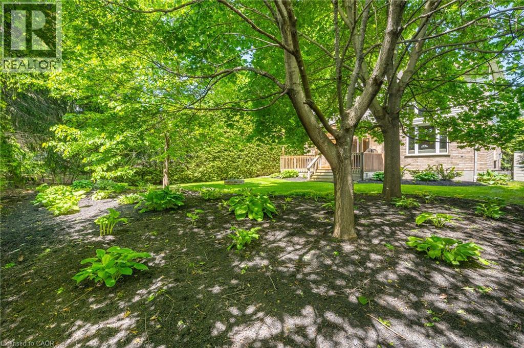 15 Carolinian Lane, Cambridge, ON