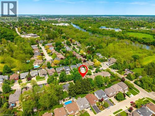 15 Carolinian Lane, Cambridge, ON 
